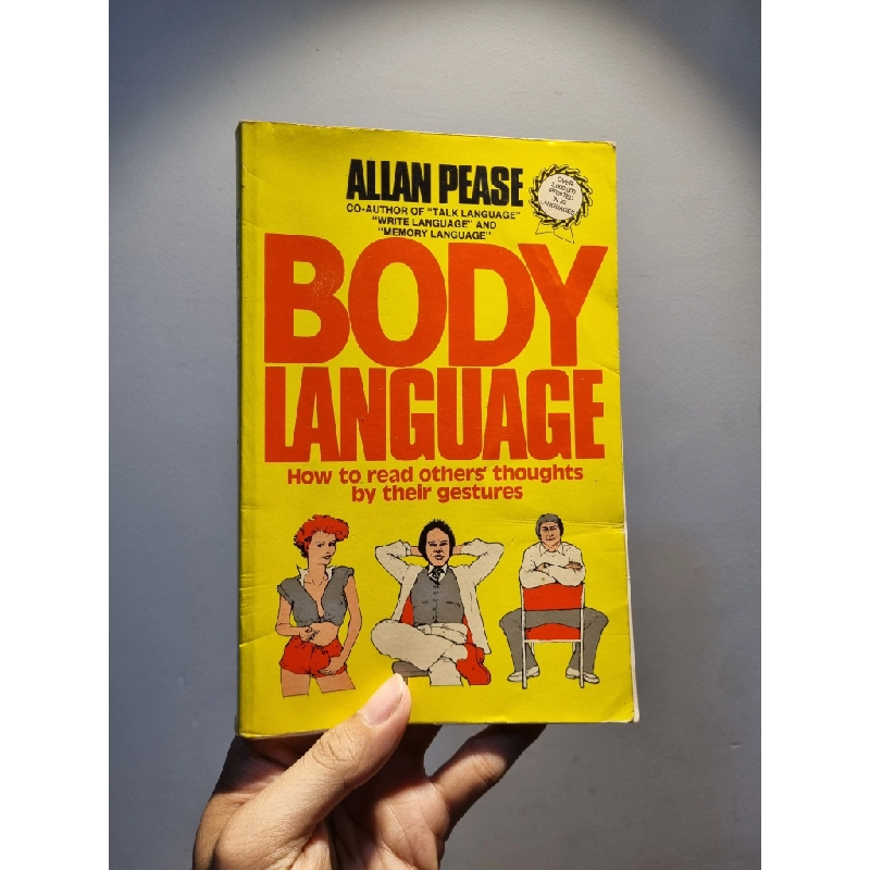 BODY LANGUAGE : How To Read Others' Thoughts By Their Gestures - Allan Pease 186137