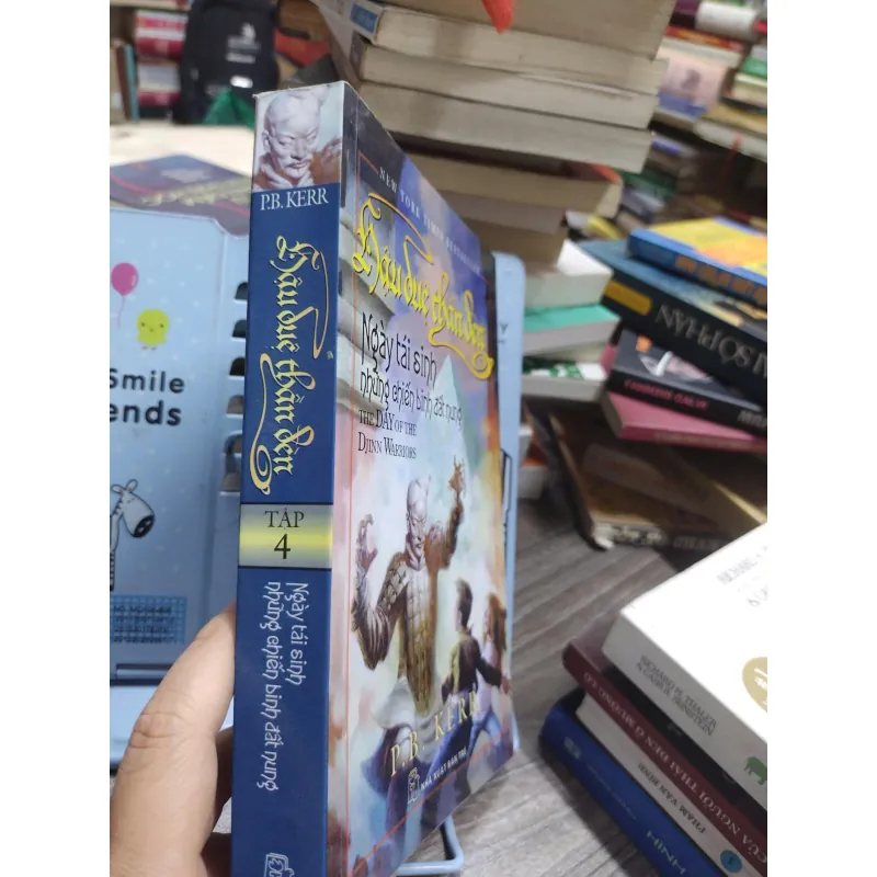 Sách: Hậu duệ thần đèn - ngày tái sinh những chiến binh đất nung - P.B Kerr (A3) 601512