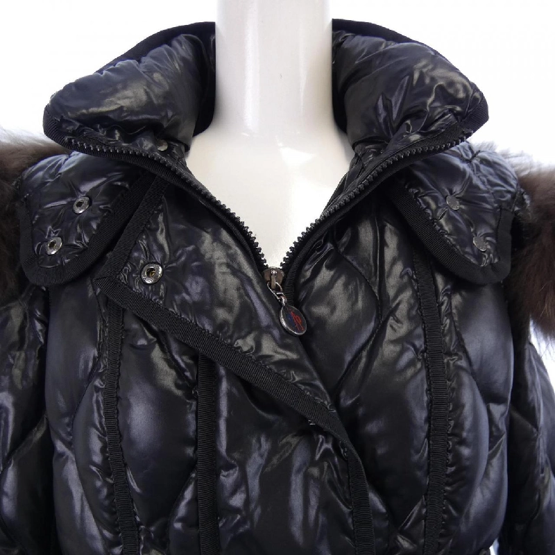 Áo khoác lông vũ MONCLER LONTRE 627295