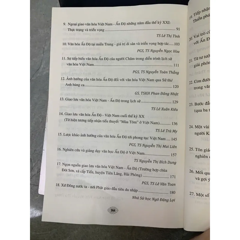 QUAN HỆ VIỆT NAM ẤN ĐỘ TRÊN LĨNH VỰC VĂN HÓA - PGS. TS. LÊ VĂN TOAN (CHỦ BIÊN) 699465