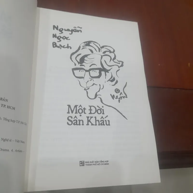 Nguyễn Ngọc Bạch - MỘT ĐỜI SÂN KHẤU 606517