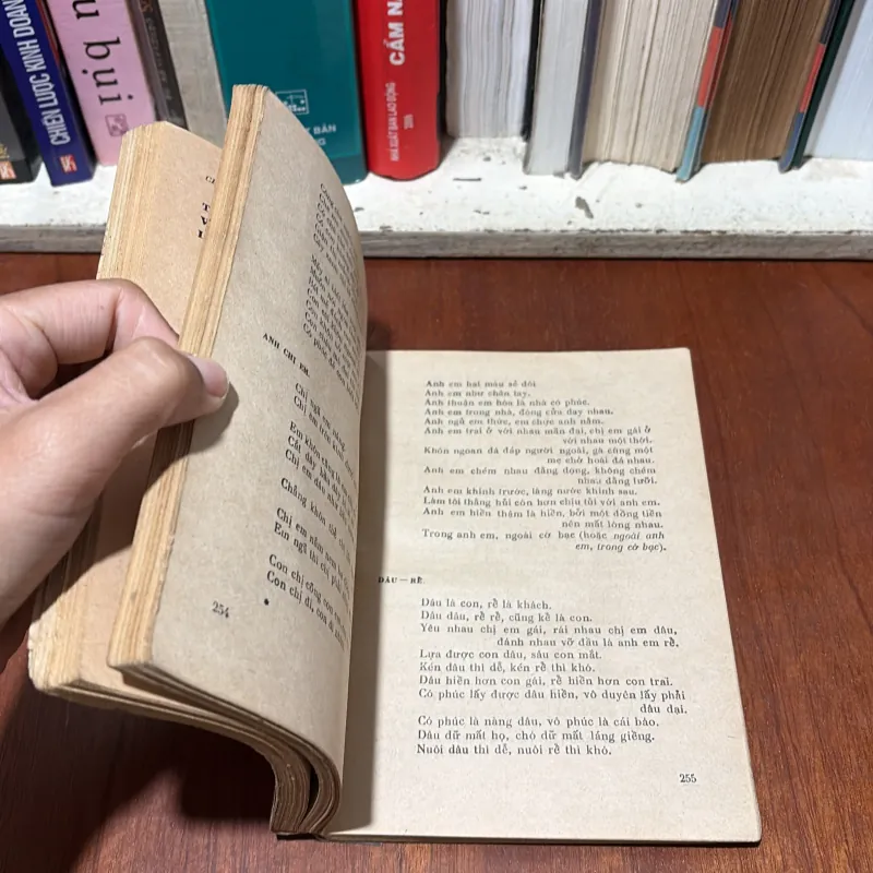 II Sách Xưa: Tục Ngữ Việt Nam - 1975 750604