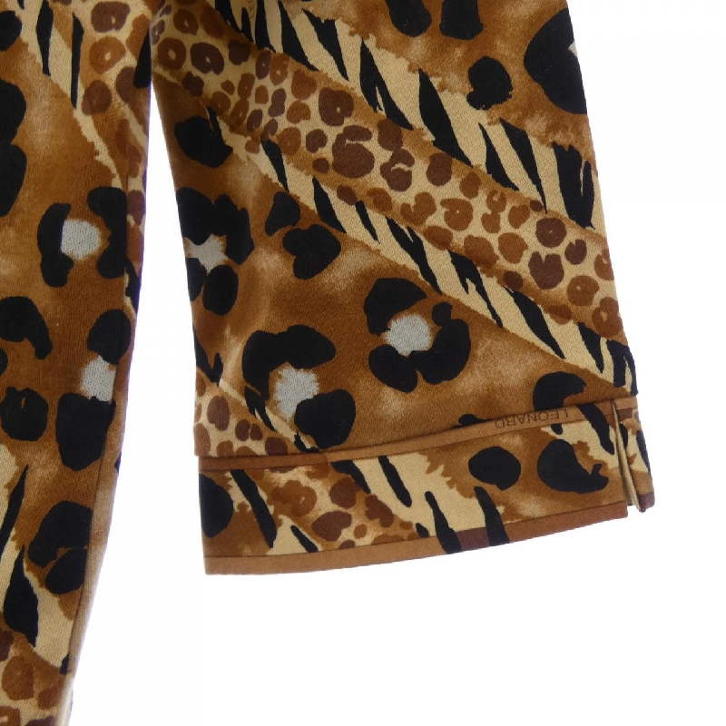 LEONARD SPORT Tops - Hàng hiệu Authentic 826680