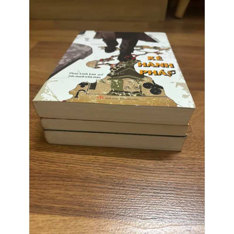 Combo Eedgar Wallace - Vòng Tròn Máu, Kẻ Hành Pháp, Bộ Ba Quái Hiệp 797624