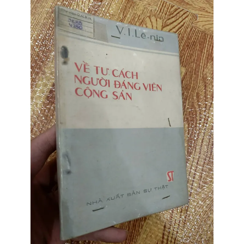 V.I.Lenin - Về tư cách người Đảng viên cộng sản 753554