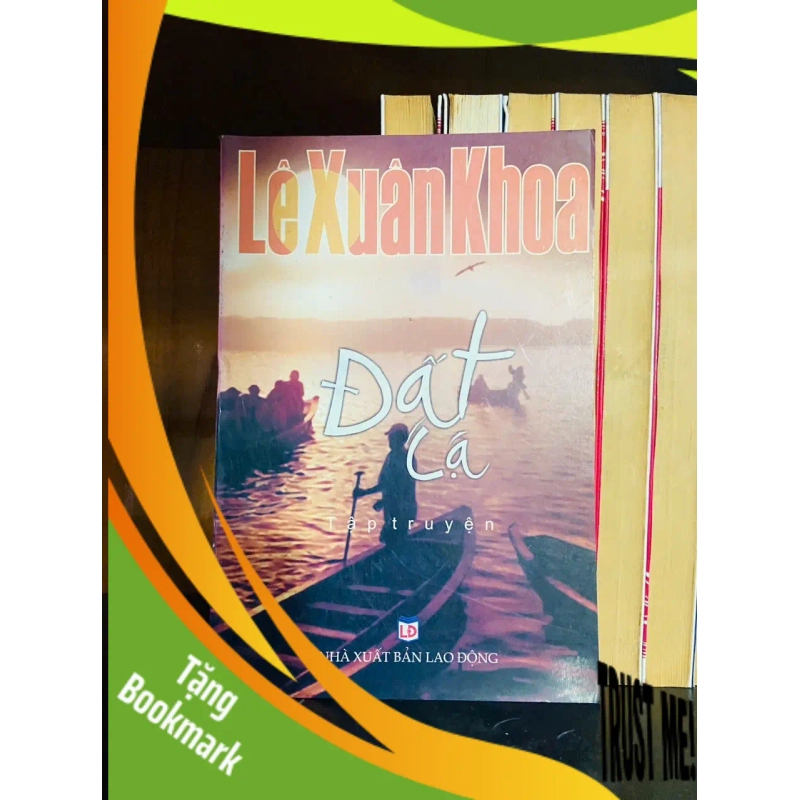 (TẶNG BOOKMARK) Đất lạ - Lê Xuân Khoa - VĂN HỌC - RBK1211 942631