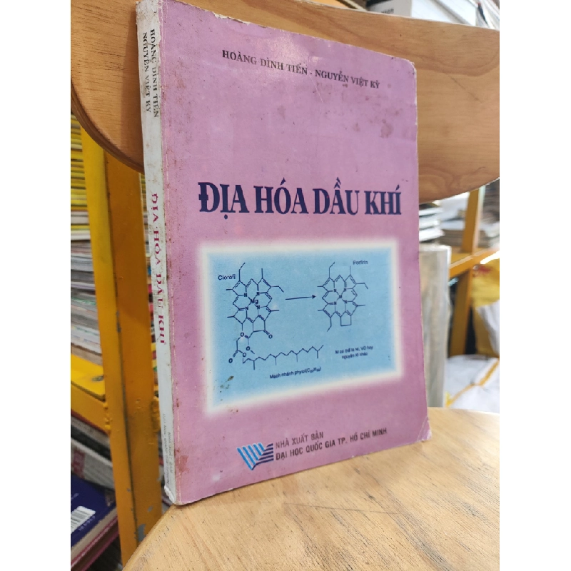 Địa Hoá Dầu Khí - Hoàng Đình Tiến - Nguyễn Việt Kỳ 450403