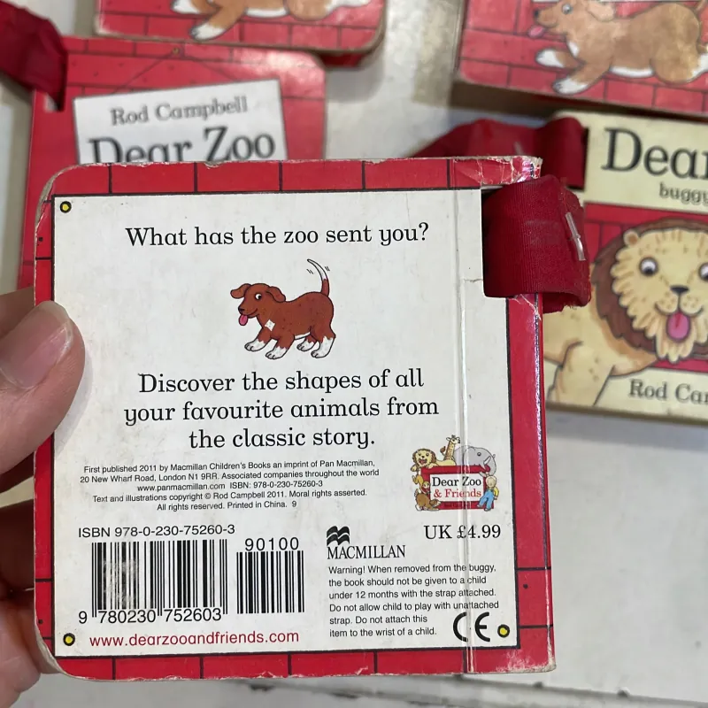 Ngoại văn : Rod Campbell : DEAR ZOO : animal shapes & buggy book ( chọn 1 quyển )  1027456