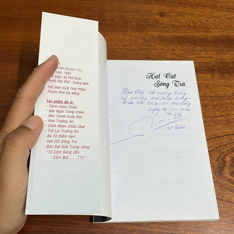 [Có Chữ Ký Tác Giả] - II Hồi Ký: Hạt Cát Sông Trà - Võ Cảnh - 2014 504840
