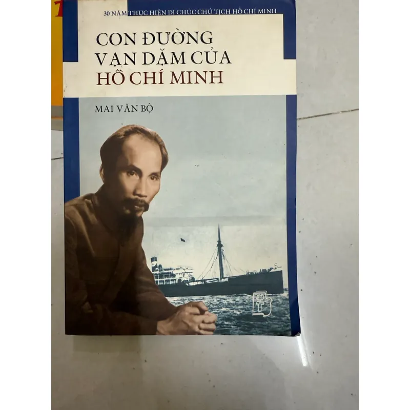 Con đường vạn dặm của hồ chí minh  593304