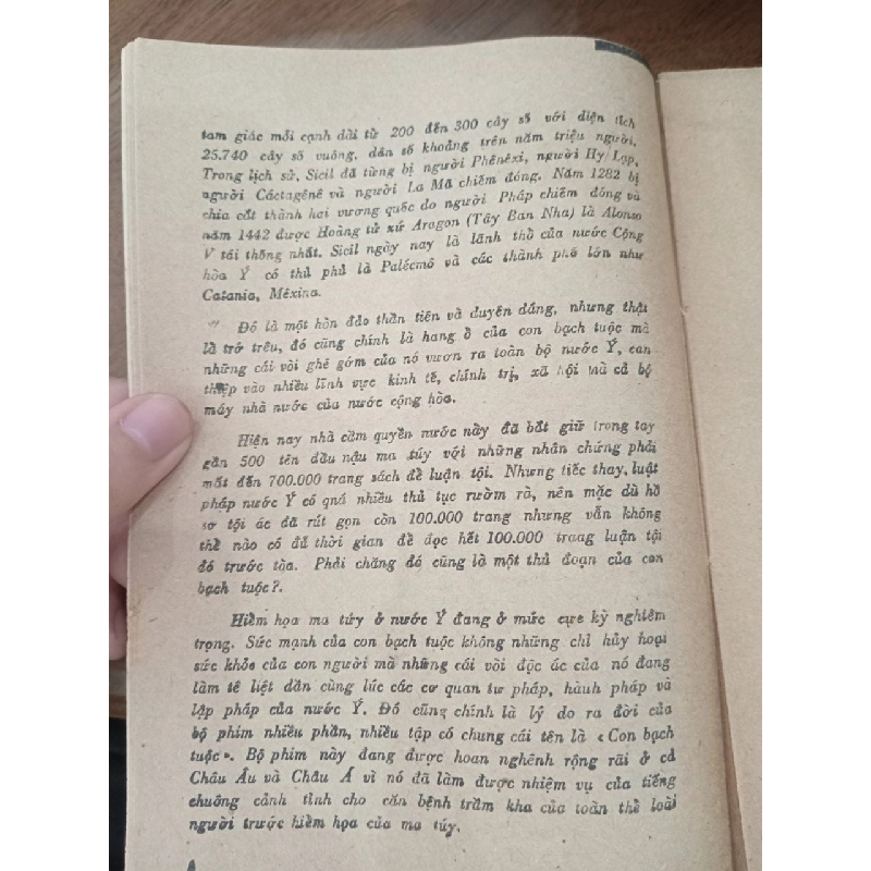 Con bạch tuộc (bộ 2 tập) - Nicol Đaluco (Nguyễn Hoài Giao dịch) 517244