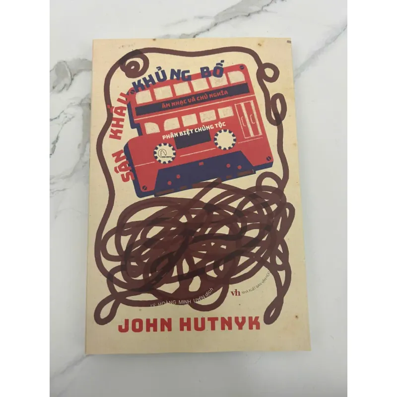 Sân khấu khủng bố – Âm nhạc và chủ nghĩa phân biệt chủng tộc – John Hutnyk 689954