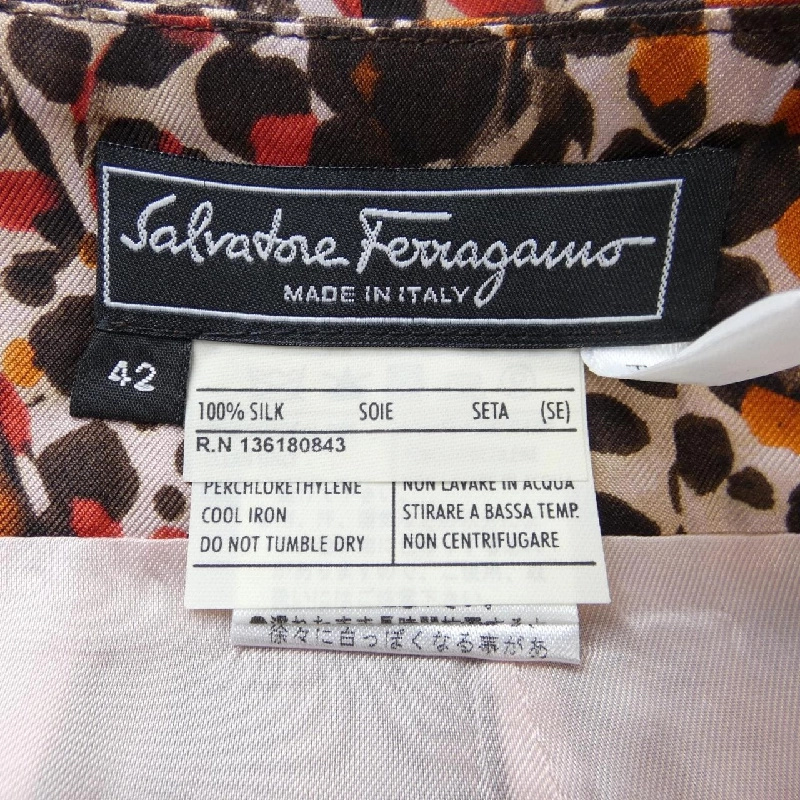 Chân váy SALVATORE FERRAGAMO - Hàng hiệu Authentic 820945