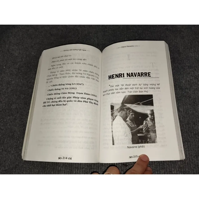 NHỮNG VIÊN TƯỚNG NGÃ NGỰA 993143