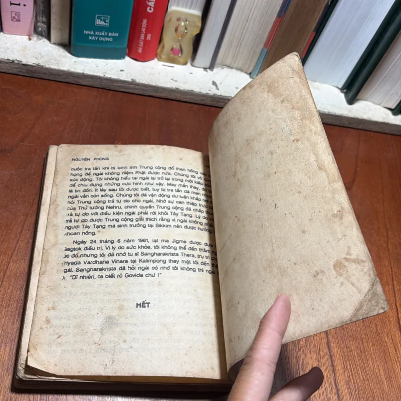 [Nhìn Hơi Cũ Và Có Vết Bút Bi] - II Sách Hay: Đường Mây Qua Xứ Tuyết - Nguyên Phong - 1990 799854