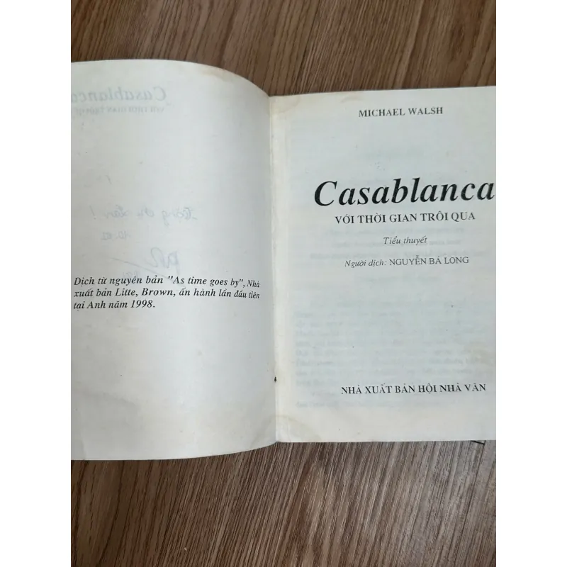 Casablanca - Với Thời Gian Trôi Qua - Michael Walsh 788617