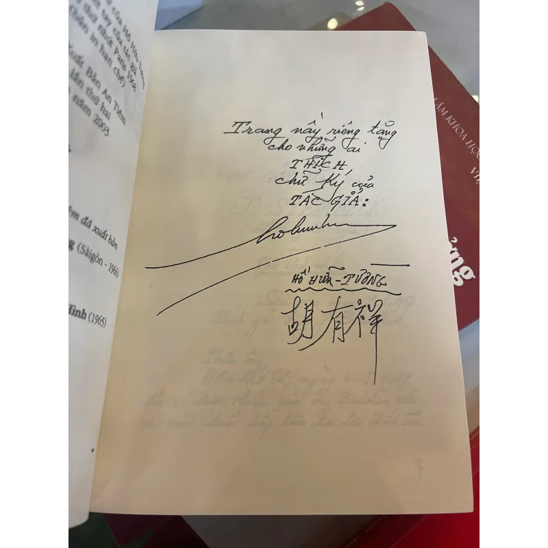 NGƯỜI MỸ ƯU TƯ  - HỒ HỮU TƯỜNG  1027445