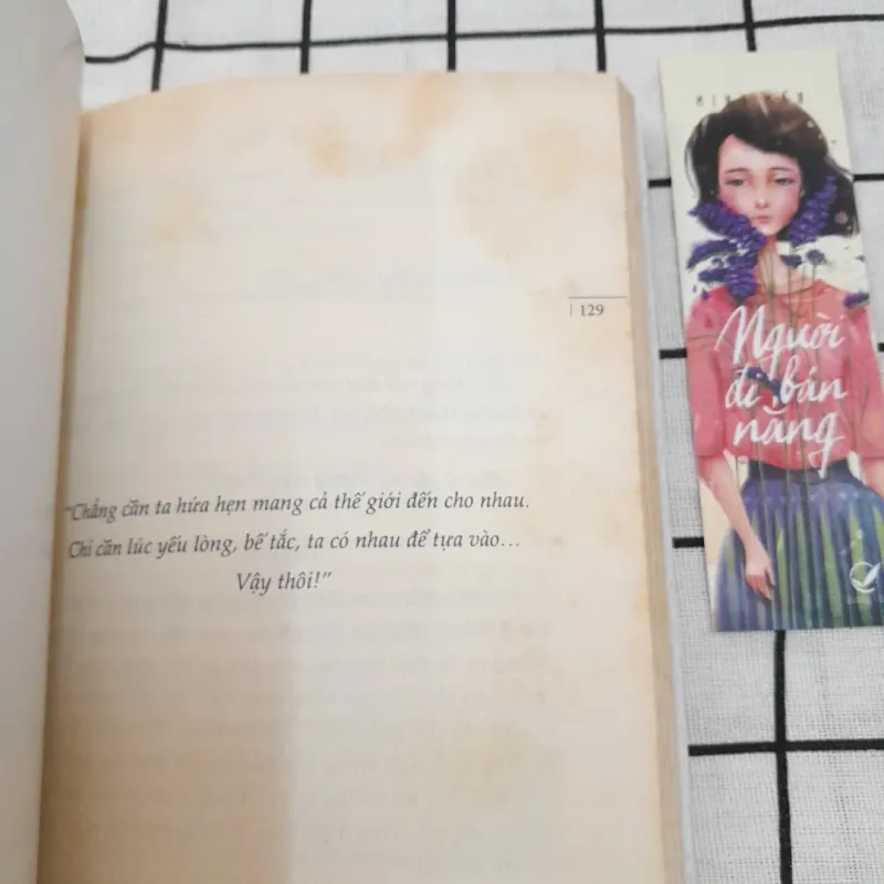 Tản văn- NGƯỜI ĐI BÁN NẮNG. Tg. MINH &MẪN. Tái bản  572117