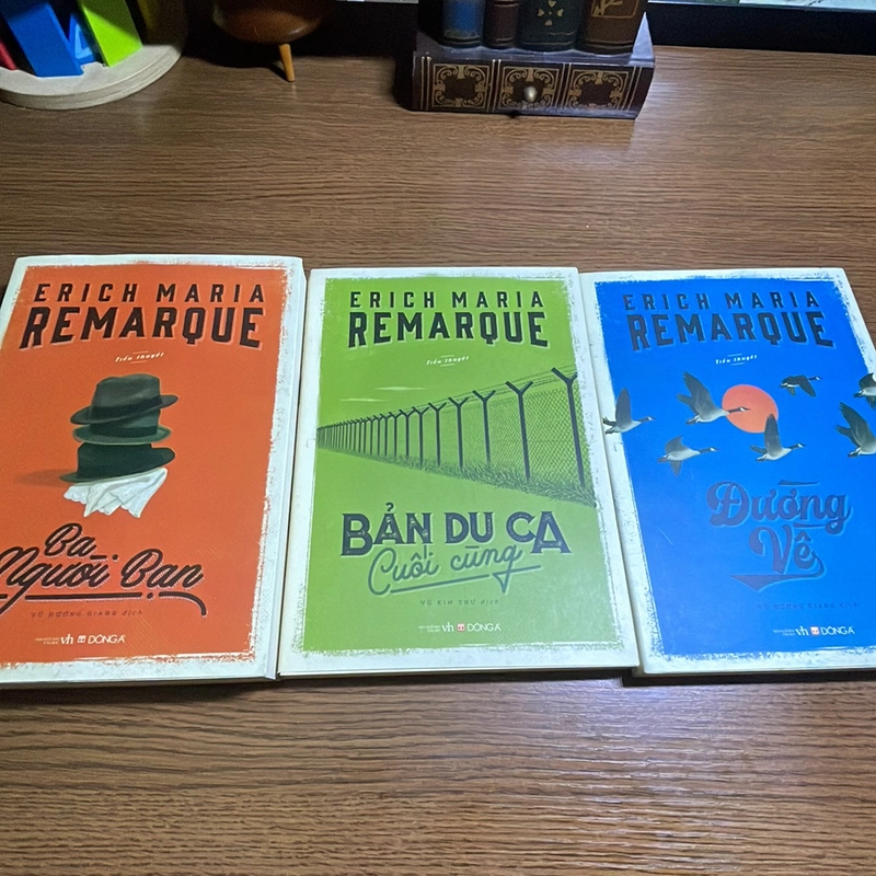 Ba người bạn, Đường về, Bản du ca cuối cùng Erich Maria Remarque 386208