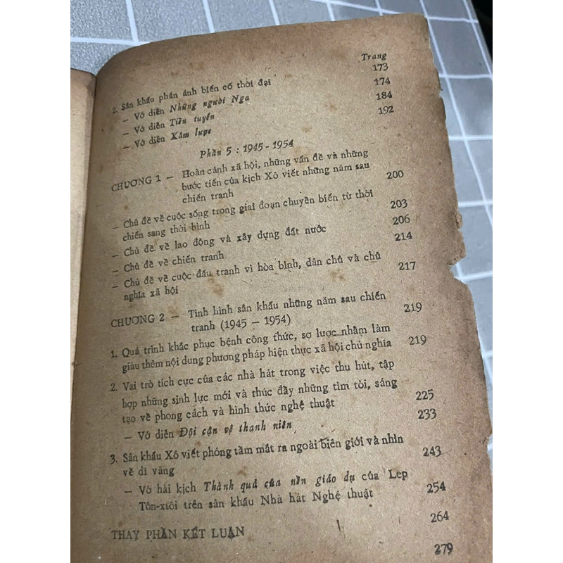 LỊCH SỬ SÂN KHẤU XÔ VIẾT TẬP 2- HUY LIÊN 452584