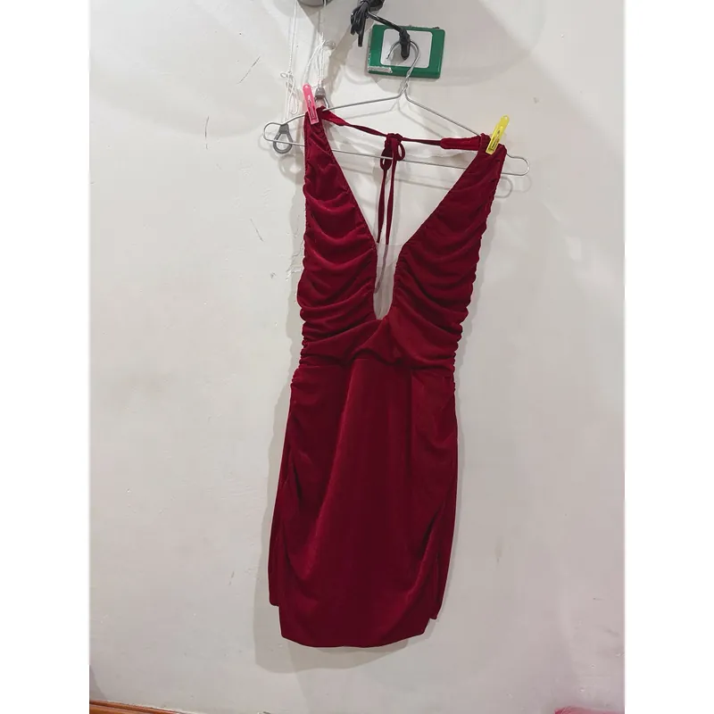 váy màu đỏ size S 1051987