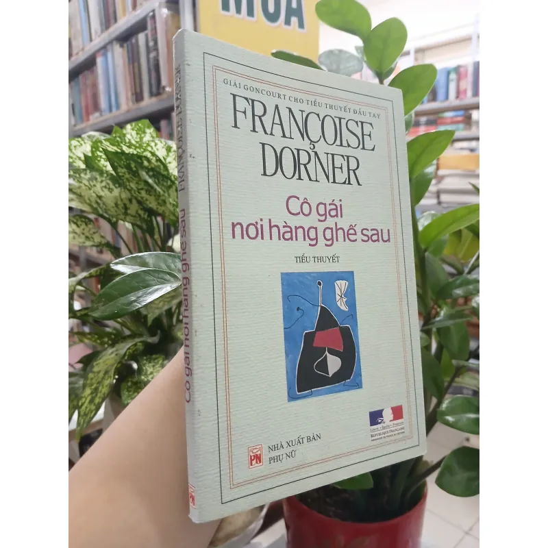 CÔ GÁI NƠI HÀNG GHẾ SAU - NGÔ THỊ BẰNG NGUYÊN 746468