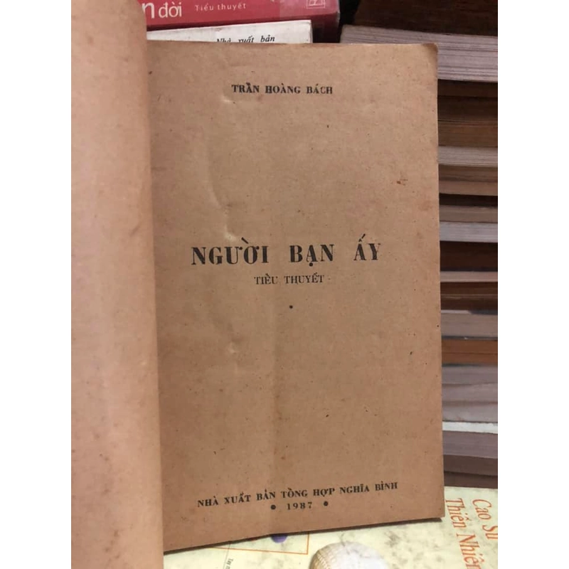 Sách cũ Người bạn ấy - Trần Hoàng Bách 307092