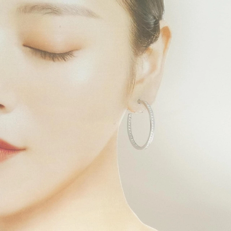 Khuyên tai kim cương Cartier - Hàng hiệu Authentic 843359