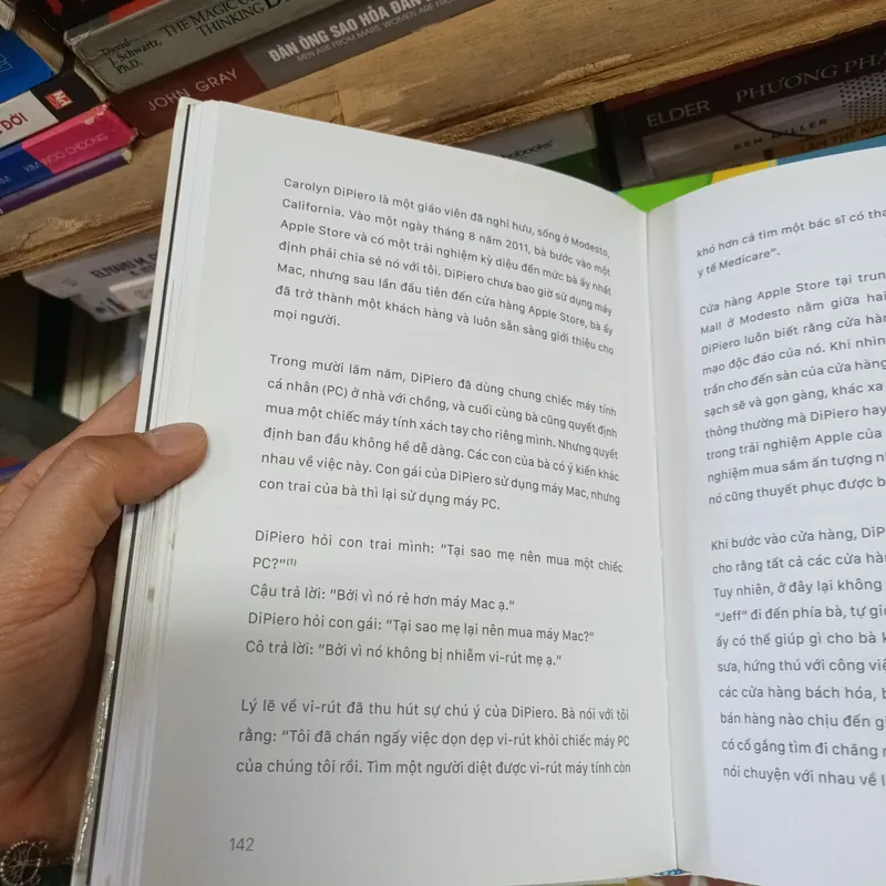 Trải Nghiệm Apple Xây Dựng Lòng Trung Thành Không Chỉ Từ Sản Phẩm - Carmine Gallo 738070
