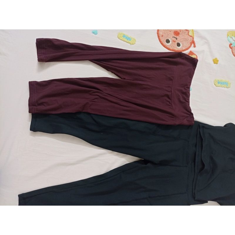 Một bộ tập yoga tặng kèm một áo và một quần khác 464132