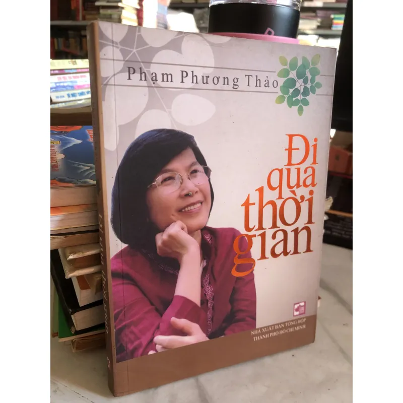 Đi qua thời gian - Phạm Phương Thảo  1026605