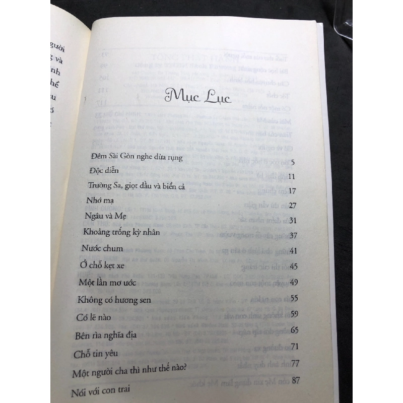 Gánh đàn bà mới 60% ố ẩm có dấu mộc và viết nhẹ trang đầu 2010 Dạ Ngân HPB0906 SÁCH VĂN HỌC 914729