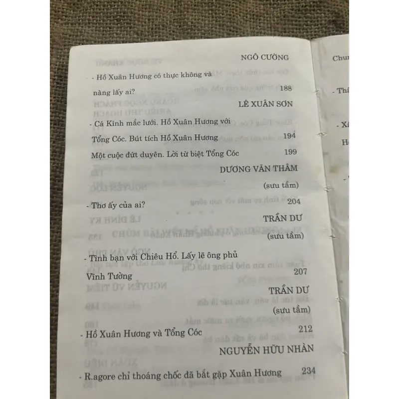 Hồ Xuân Hương : thó và đời  719342