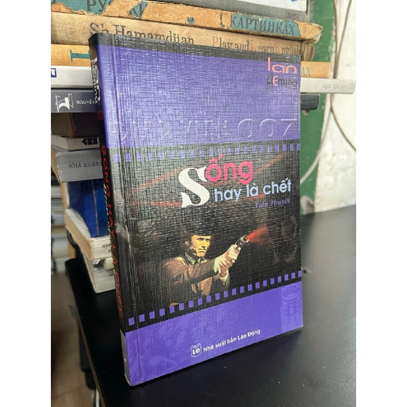 Điệp viên 007: sống hay là chết 756871