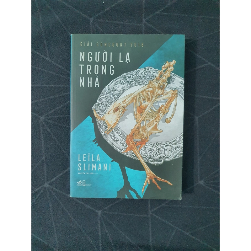 "Người lạ trong nhà" - Leila Slimani 472180