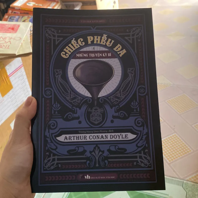 Chiếc Phễu Da những chuyện kỳ bí  731037