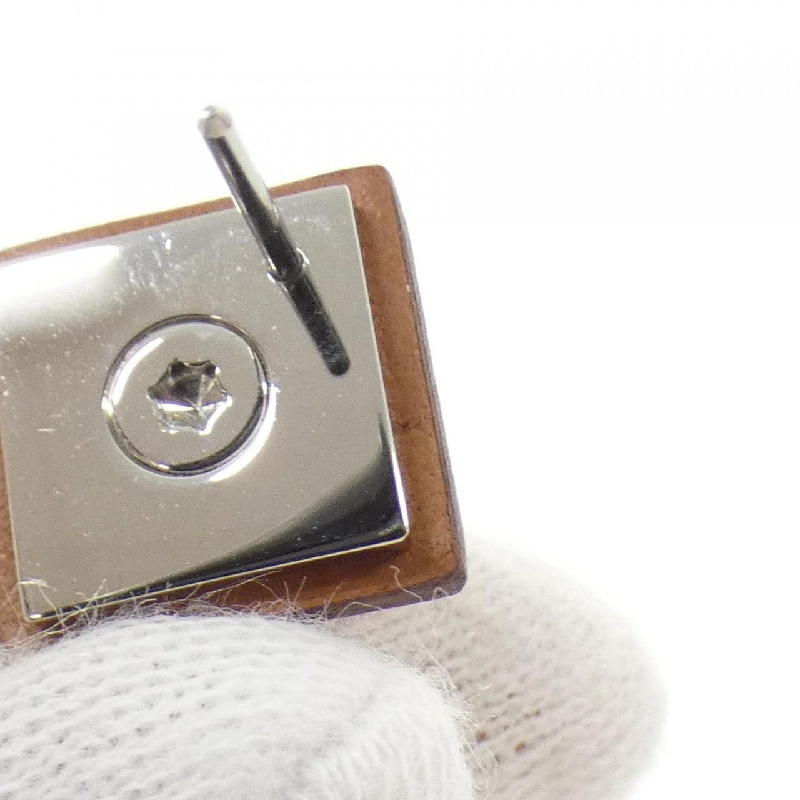 Bông tai Hermès Gourmette Equestr 081888CK 626175