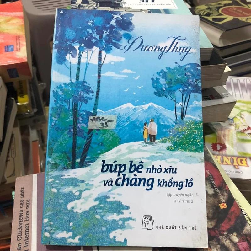 Búp bê nhỏ xíu và chàng khổng lồ - Dương Thuỵ 198596