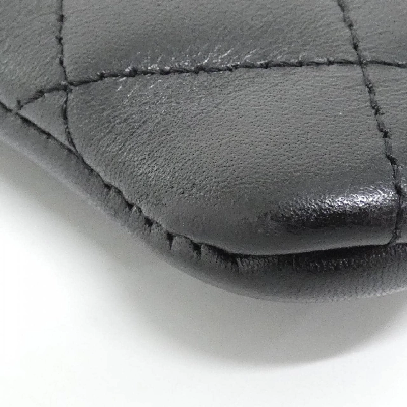 Túi xách chéo Chanel Cambon Line 29793 612604