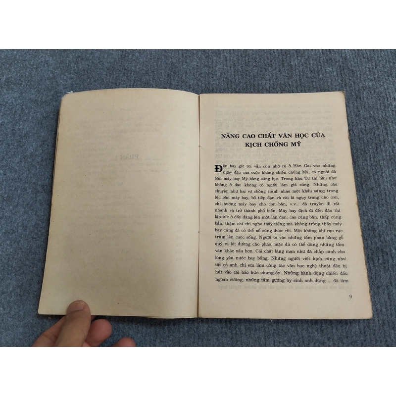 NHỮNG LỜI KHÔNG NÓI TRÊN SÂN KHẤU - XUÂN TRÌNH 548211