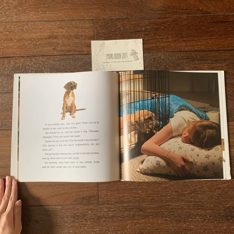 Sách A Home for Dixie: The True Story of a Rescued Puppy, Used, Bìa Cứng, Khổ Lớn 498026