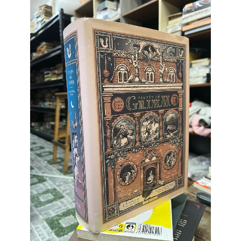 Truyện cổ Grimm - Jacob Grimm & Wilhelm Grimm ấn bản đầy đủ nhất kèm 184 minh hoạ 181030