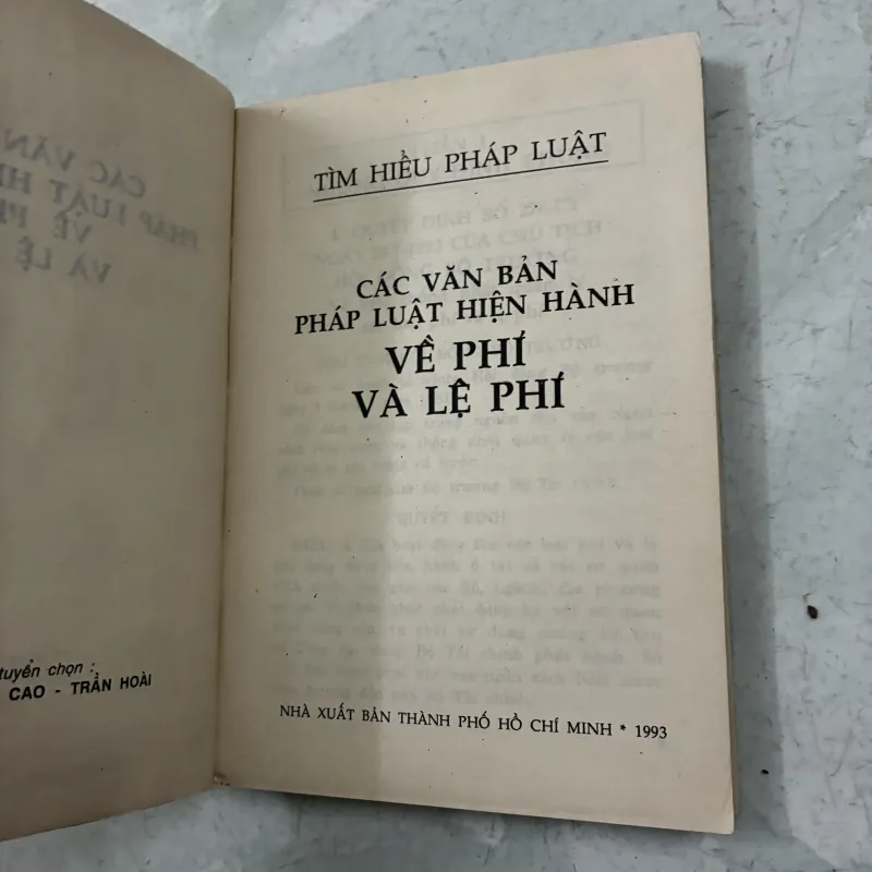 Các văn bản pháp luật hiện hành về phí và lệ phí - 1993s 1019905