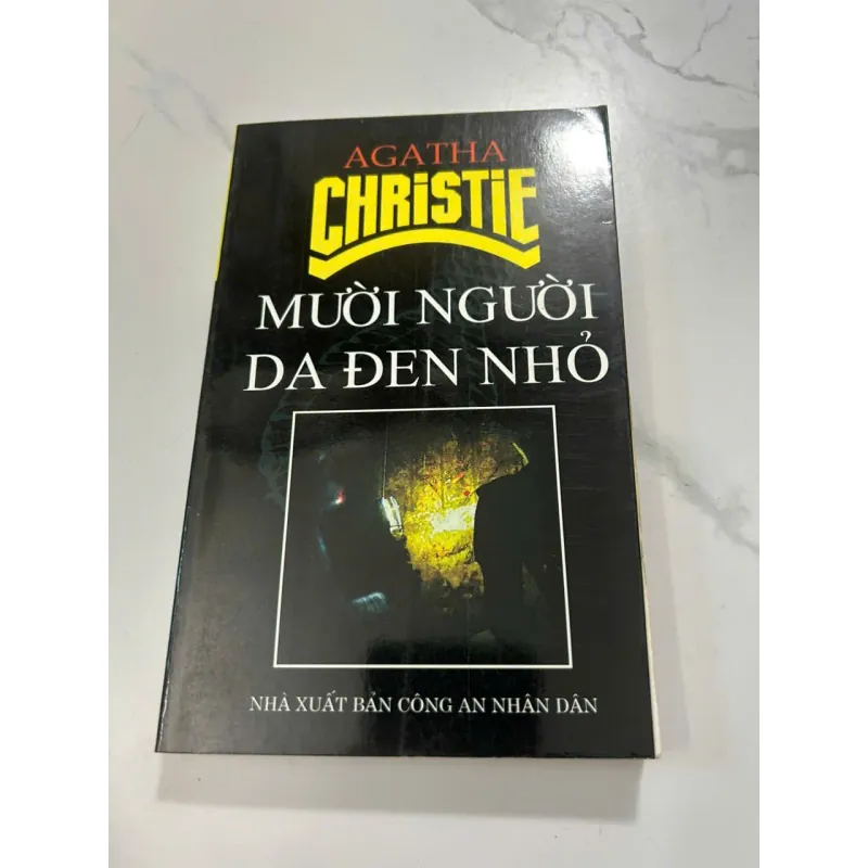 Mười Người Da Đen Nhỏ (And Then There Were None) - Agatha Christie 605832