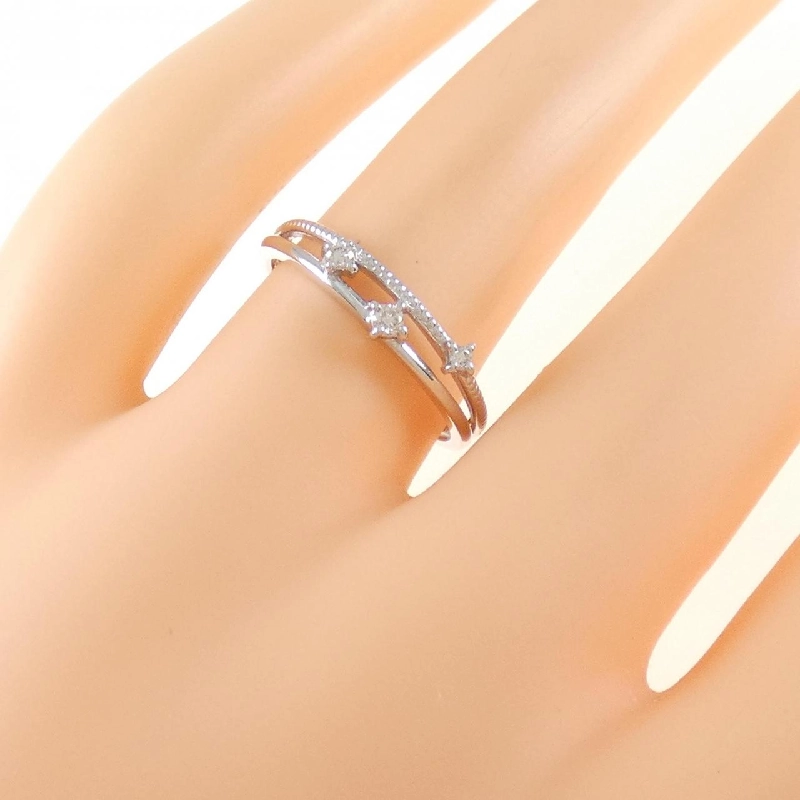 Nhẫn kim cương K18WG 0.06CT 673065