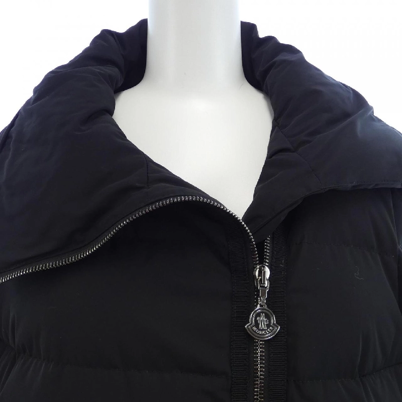 Áo khoác lông vũ MONCLER 635470