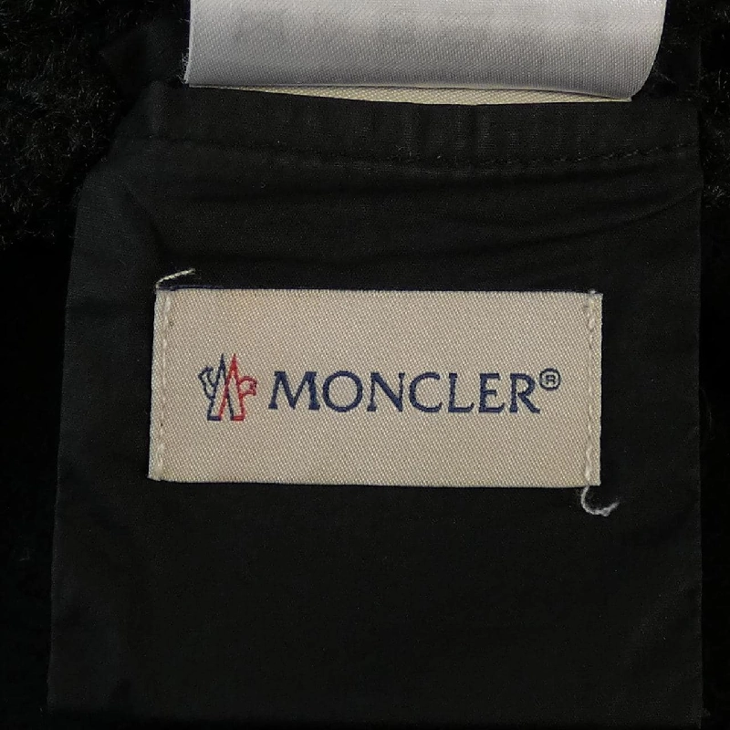 Moncler MONCLER 20933G50400 Cape 629395