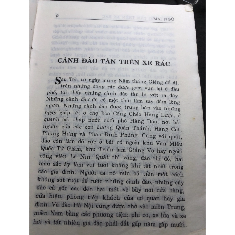 Cành đào tàn trên xe rác 1999 mới 60% ố bẩn nhẹ Mai Ngữ HPB0906 SÁCH VĂN HỌC 915277