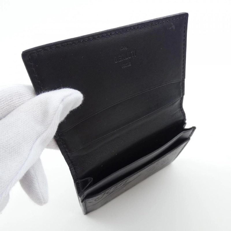 Berluti インブイアスクリットレザーカードホルダー CARD CASE - Hàng hiệu Authentic 906631