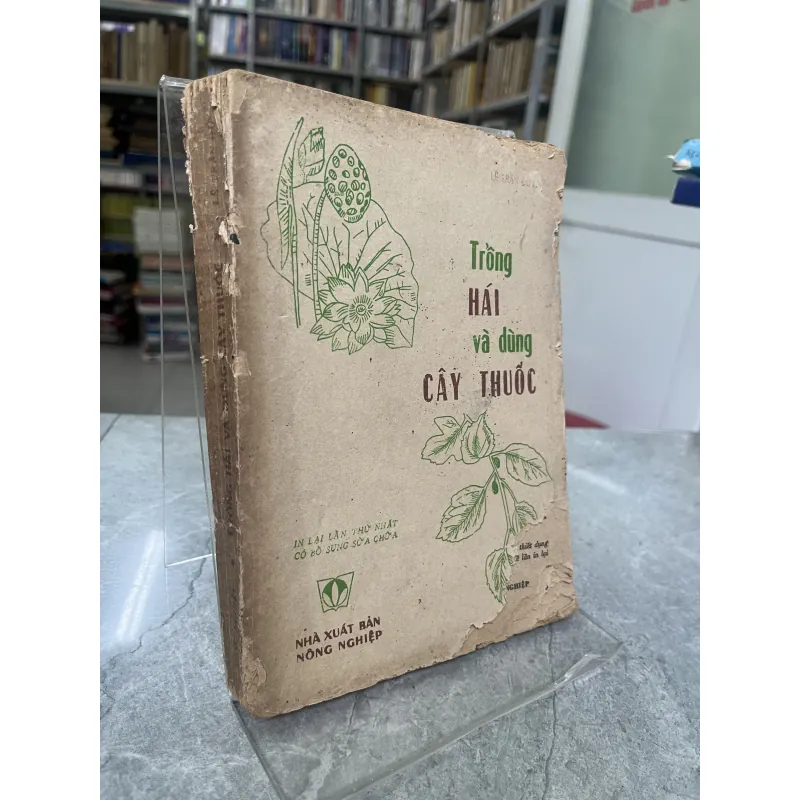 TRỒNG HÁI VÀ DÙNG CÂY THUỐC - LÊ TRẦN ĐỨC 785845